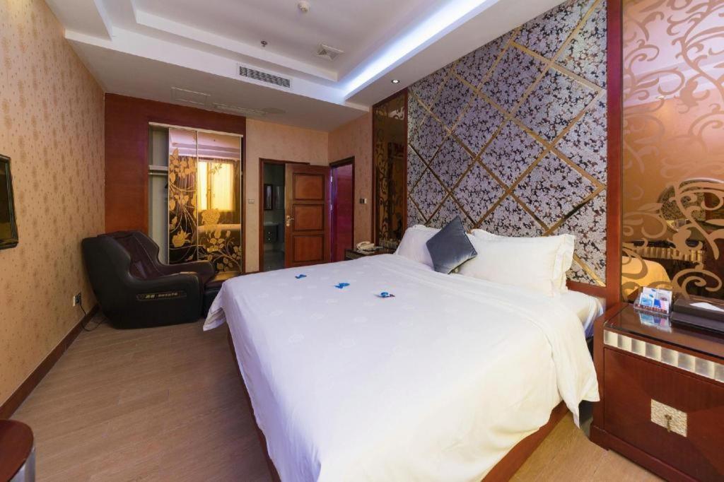 Shenzhen Kai Long International Hotel Bagian luar foto
